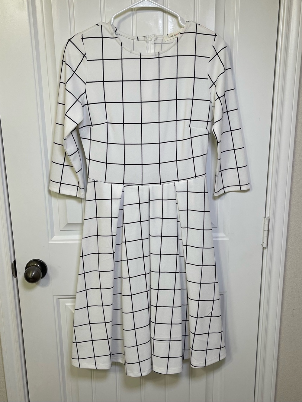 Lake Flower Small White Black Grid Windowpane Pleated Fit & Flare Midi Dress